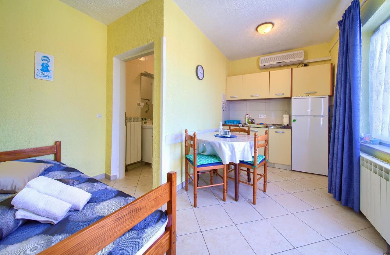 Stella Apartmani Malinska Samoborska 9 Luaran gambar